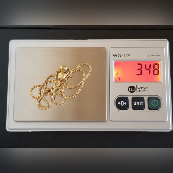 10K Gold Heart Necklace - Picture 8 of 8